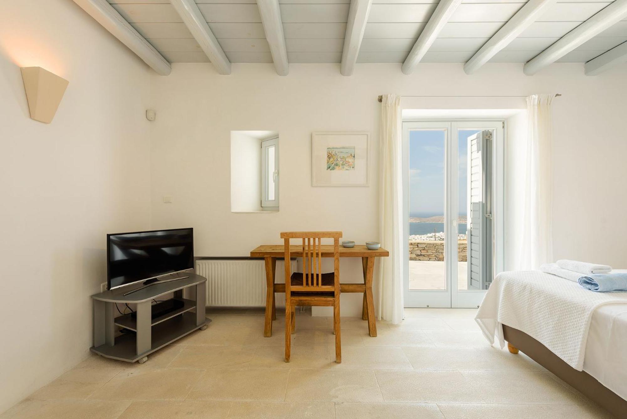 Tluxuryvilla Parikia  Exterior photo