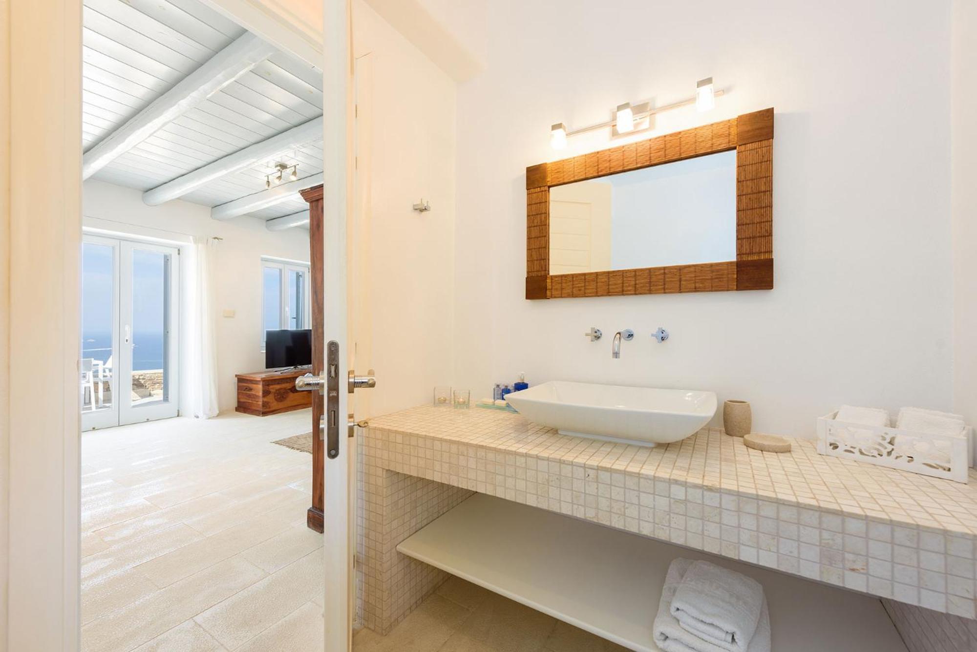 Tluxuryvilla Parikia  Exterior photo